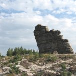 Menhir z druhé strany
